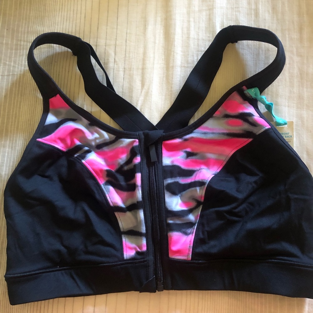 Livi Active NWT Sports Bra 38 DD